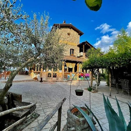 Villa De Luccheri Frasso Telesino Eksteriør billede