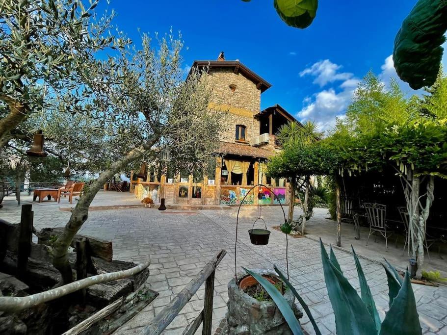 Villa De Luccheri Frasso Telesino Eksteriør billede
